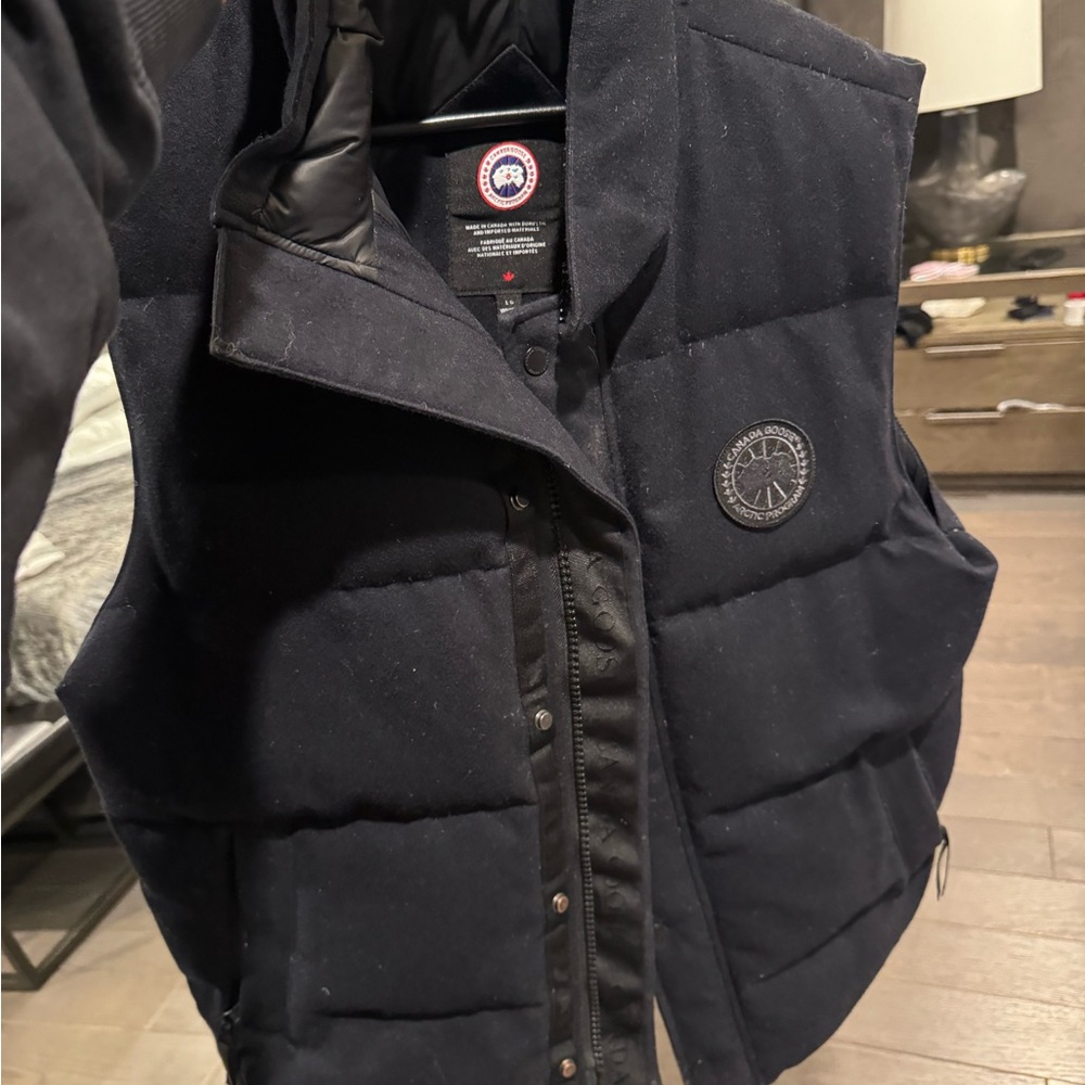 Canada Goose Black Puffer Vest